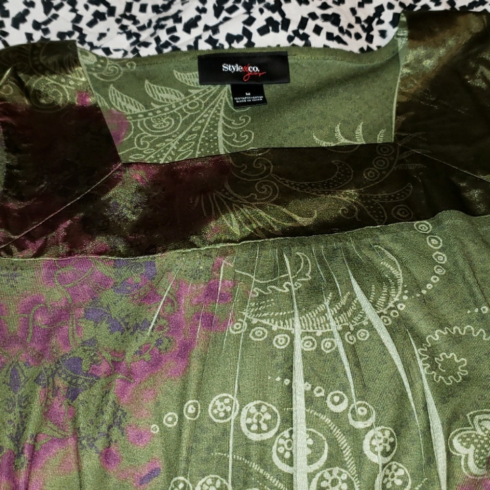 Size medium top - Picture 6 of 6